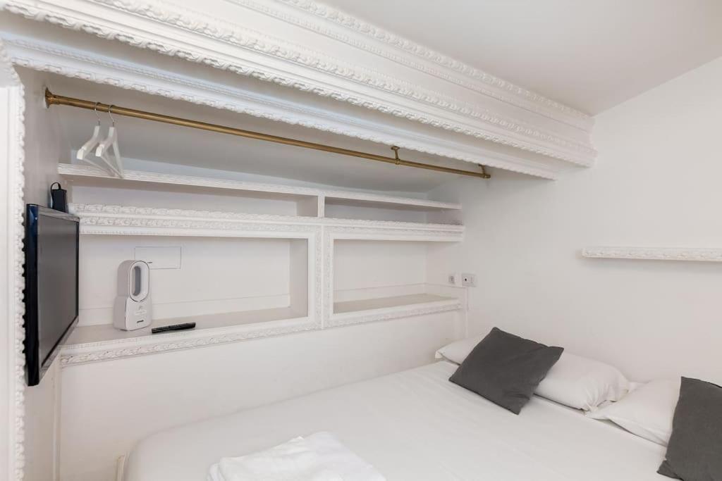 Condotti Apartment